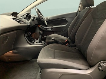 Used Ford Fiesta 2017 for sale - 78496920: Photo