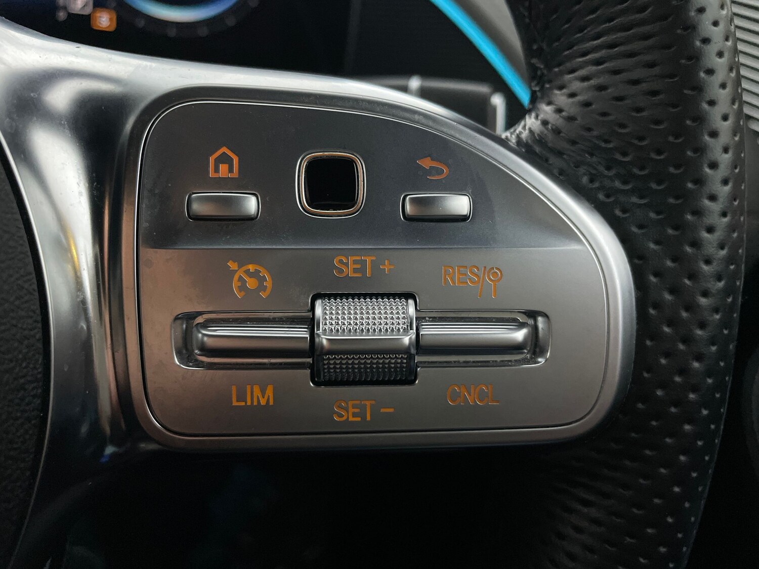 Used Mercedes-Benz EQC 2022 for sale - 76937785: Photo 25