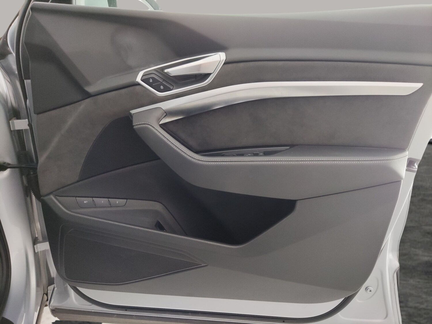 Used Audi e-tron 2021 for sale - 77960549: Photo 31