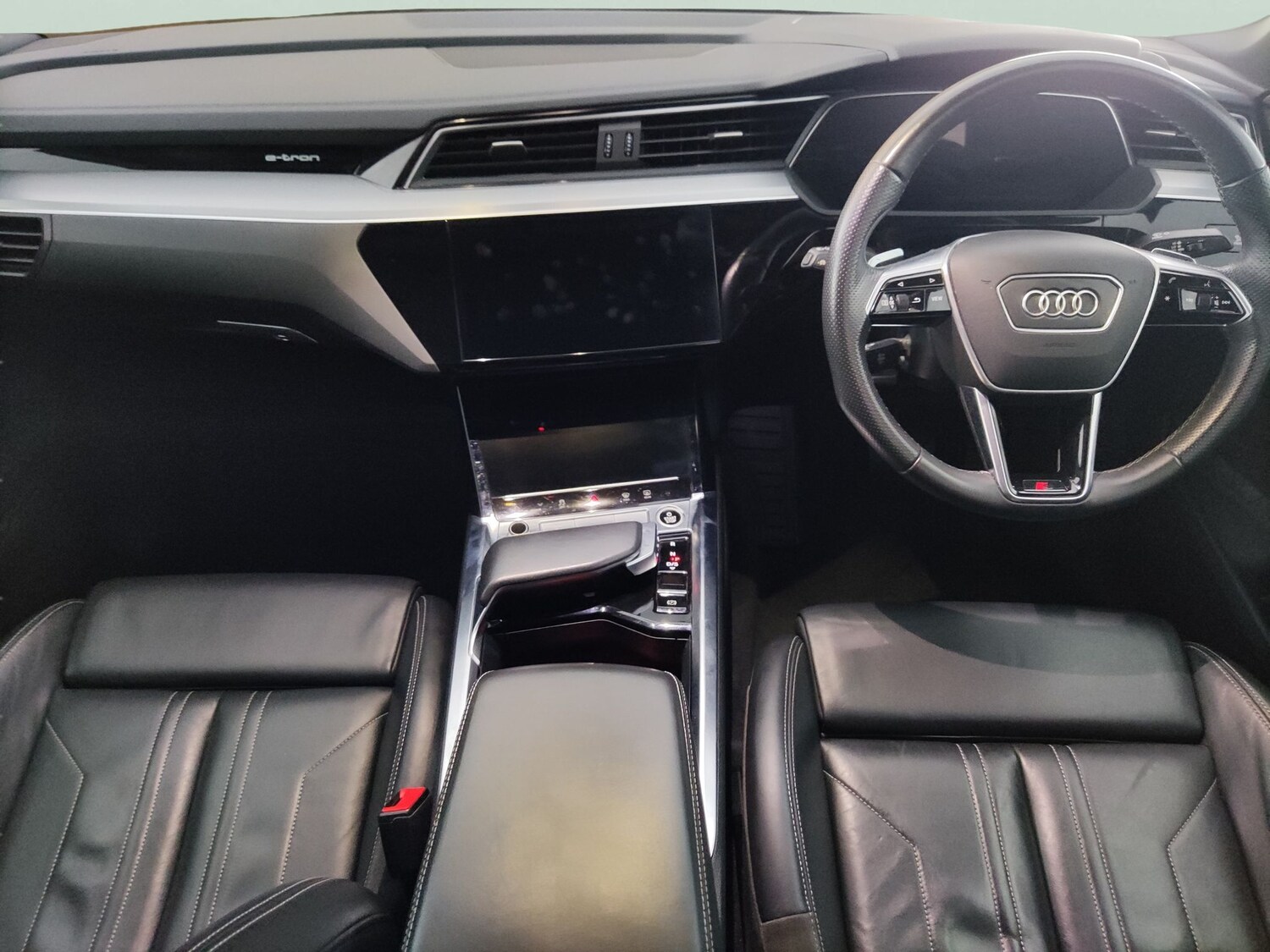 Used Audi e-tron 2021 for sale - 77960549: Photo 7
