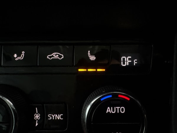 Used Skoda Karoq 2021 for sale - 76222388: Photo 21
