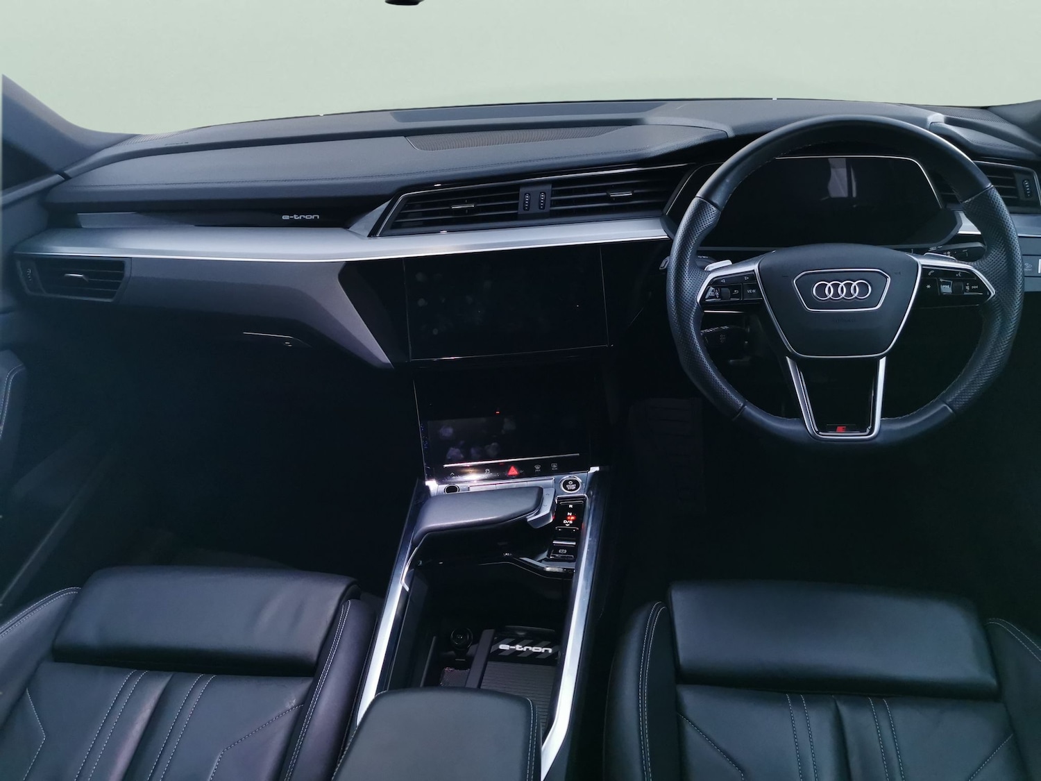 Used Audi e-tron 2022 for sale - 77225536: Photo 4