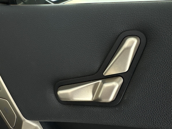 Used BMW iX 2022 for sale - 76303120: Photo 40