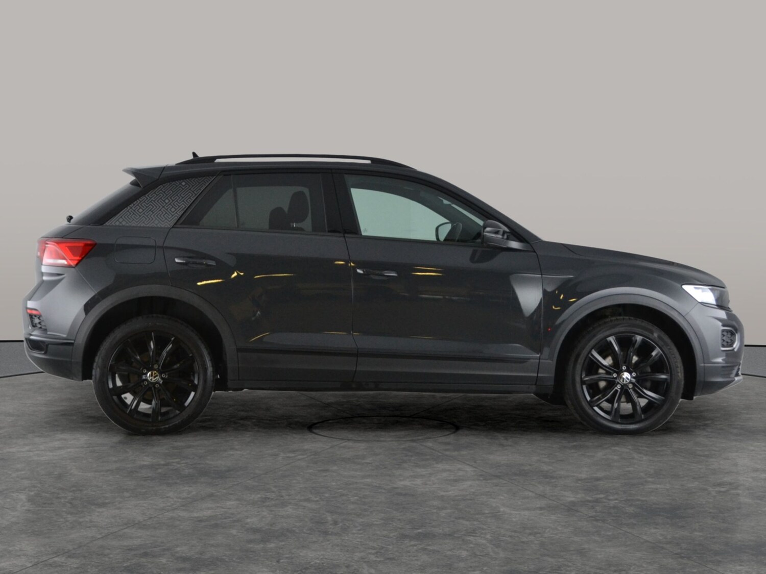 Used Volkswagen T-Roc 2021 for sale - 77581820: Photo 10