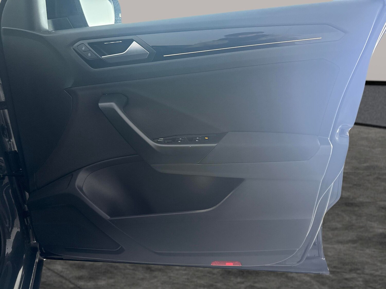 Used Volkswagen T-Roc 2021 for sale - 77581820: Photo 25