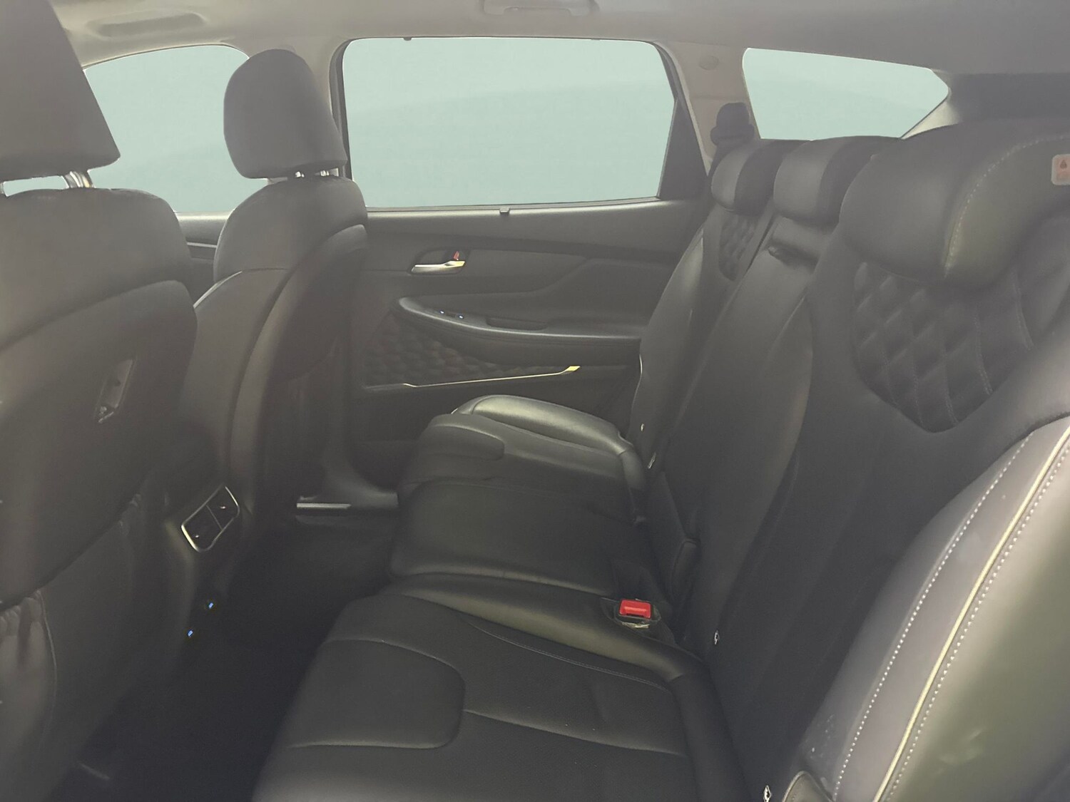 Used Hyundai Santa Fe 2023 for sale - 77679202: Photo 30