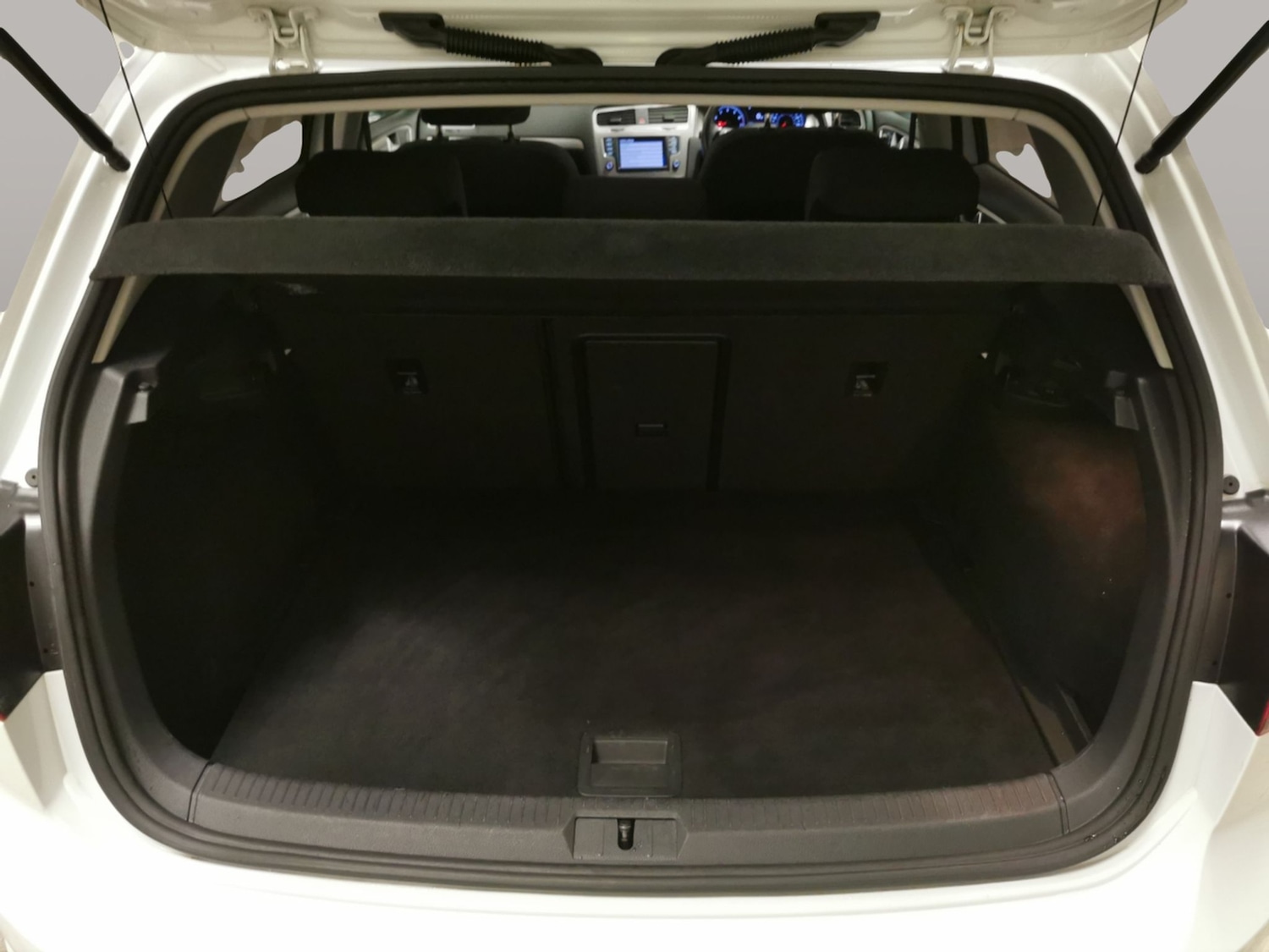 Used Volkswagen Golf 2017 for sale - 78037095: Photo 30