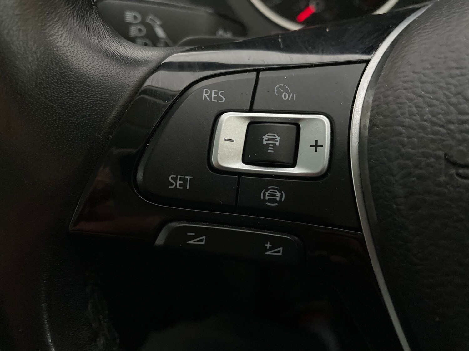 Used Volkswagen Tiguan 2019 for sale - 76933484: Photo 23