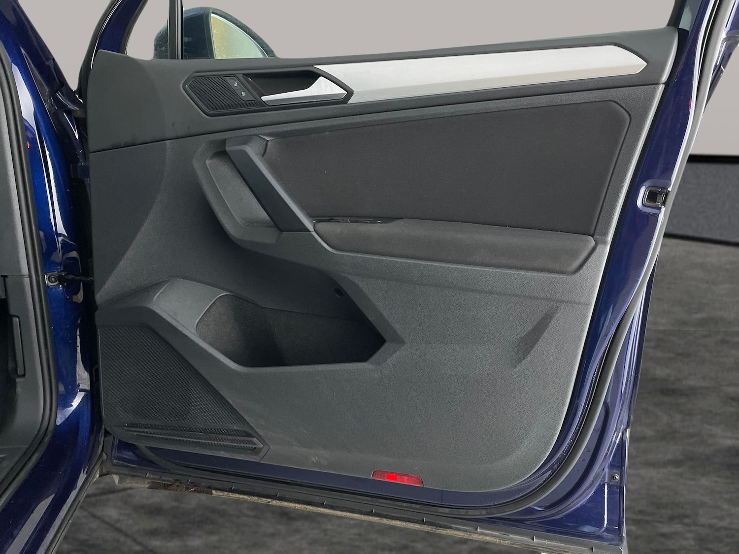 Used Volkswagen Tiguan 2019 for sale - 76933484: Photo 32