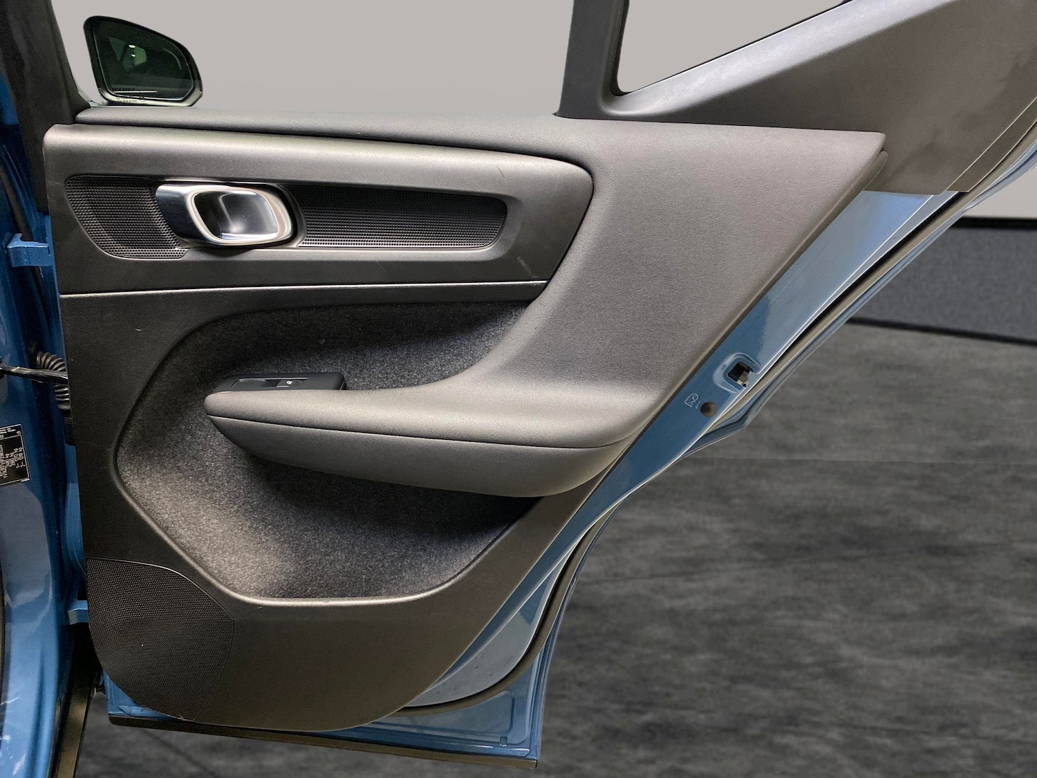 Used Volvo XC40 2023 for sale - 77965701: Photo 26