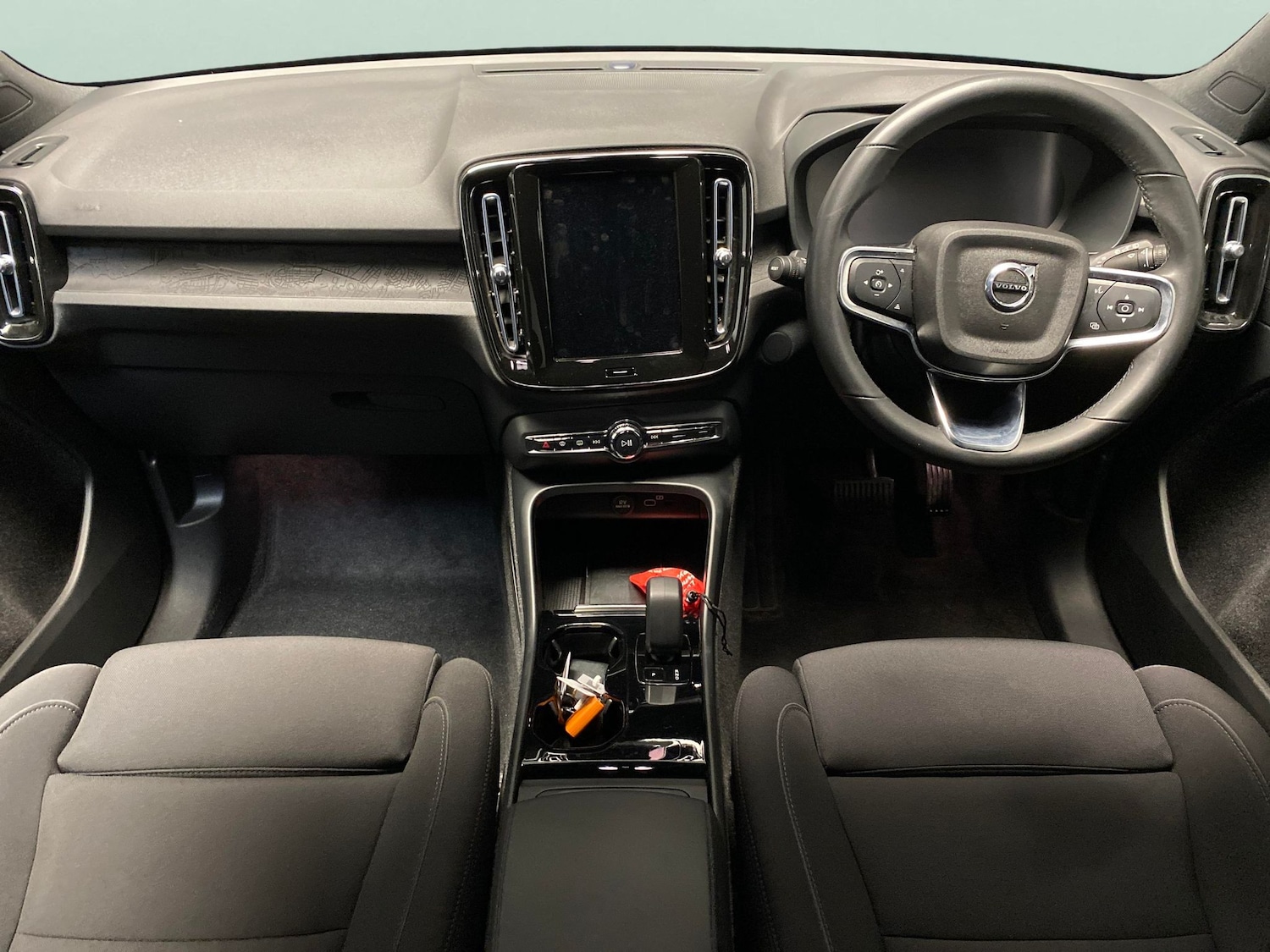 Used Volvo XC40 2023 for sale - 77965701: Photo 5