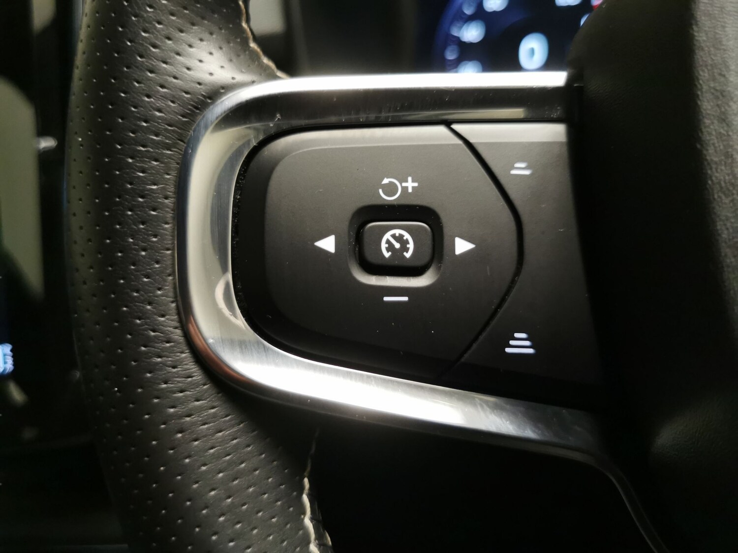 Used Volvo XC40 2020 for sale - 78218610: Photo 18