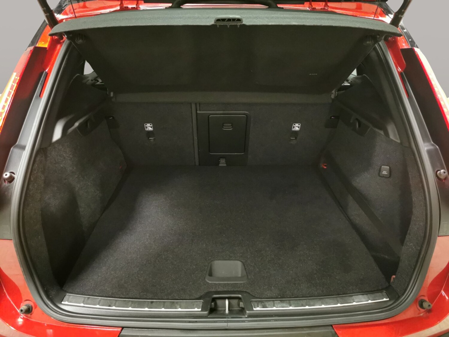 Used Volvo XC40 2020 for sale - 78218610: Photo 31