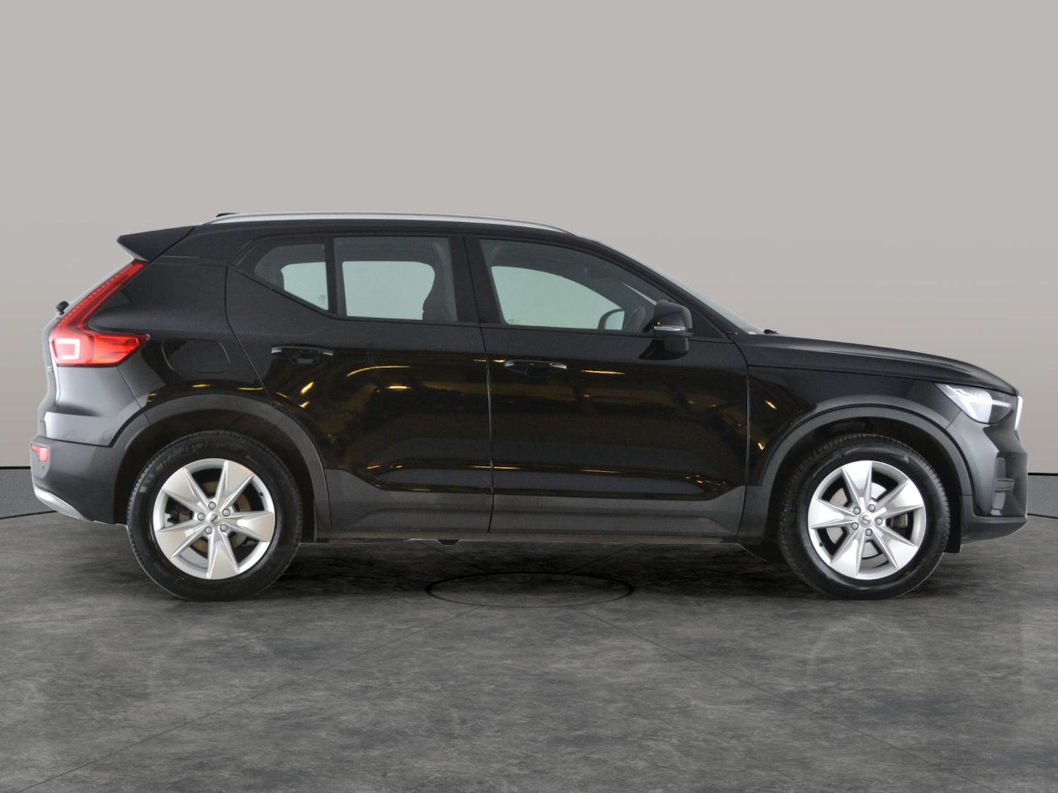 Used Volvo XC40 2022 for sale - 76636253: Photo 10