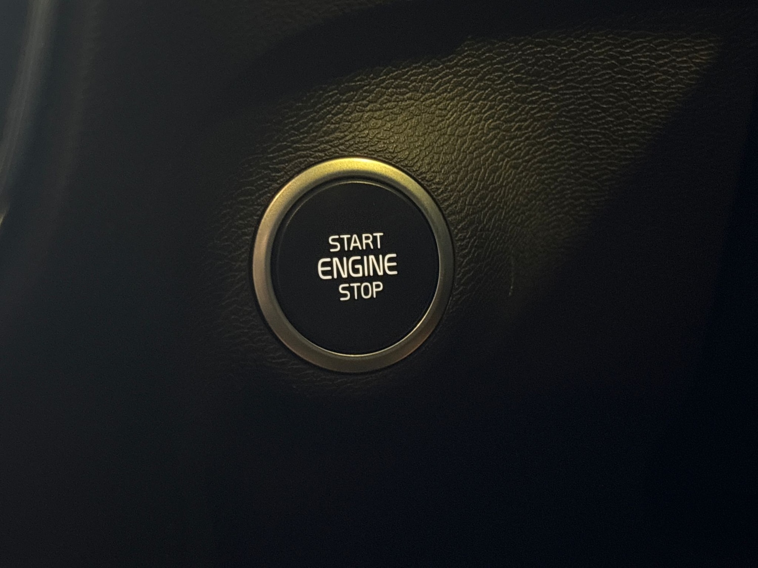 Used Volvo XC40 2022 for sale - 76636253: Photo 14