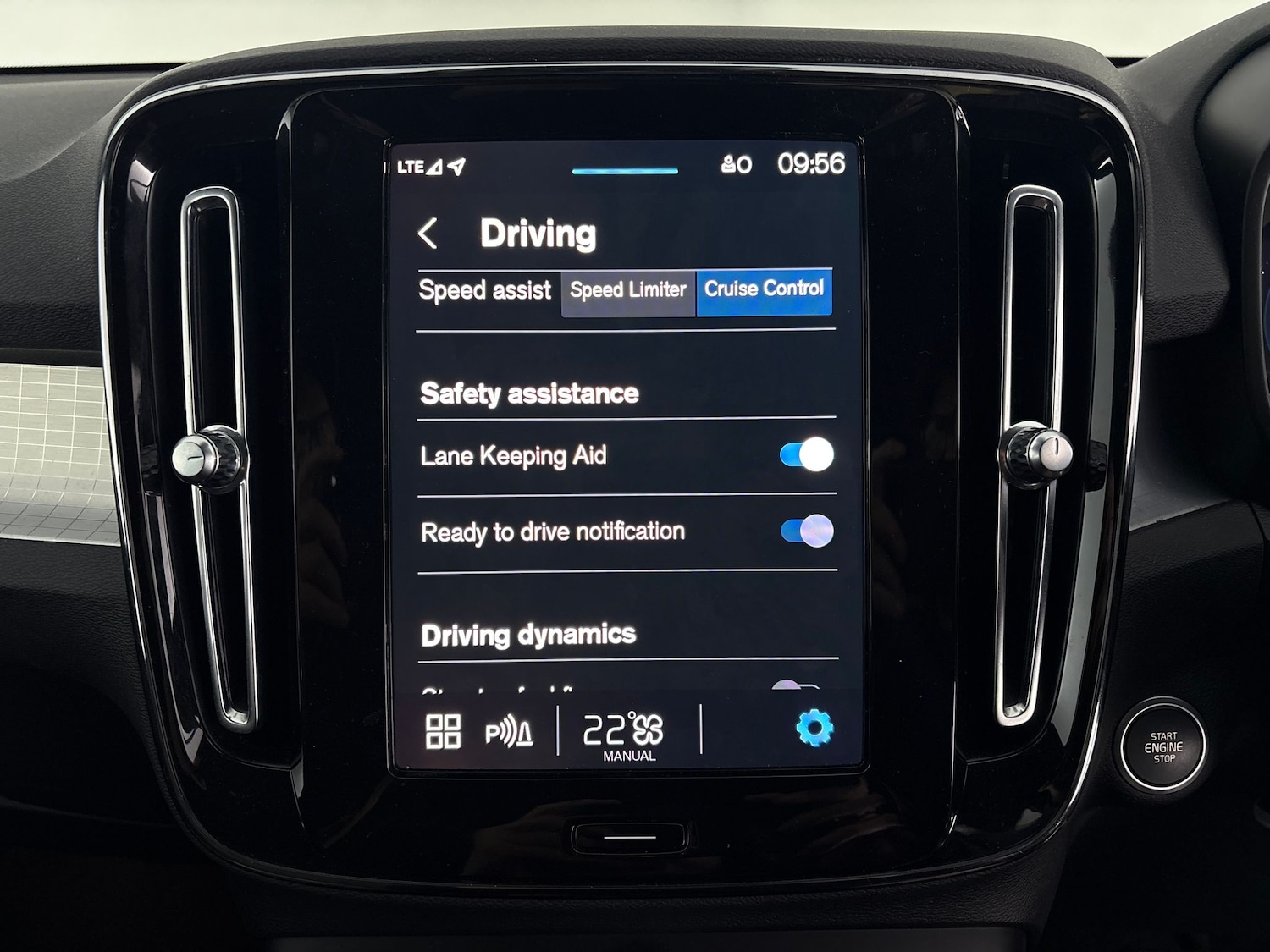 Used Volvo XC40 2022 for sale - 76636253: Photo 21