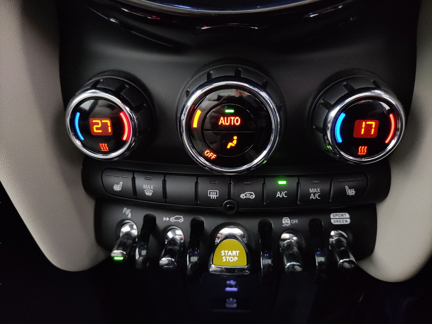 Used MINI Electric Hatch for sale - 77872979: Photo 21