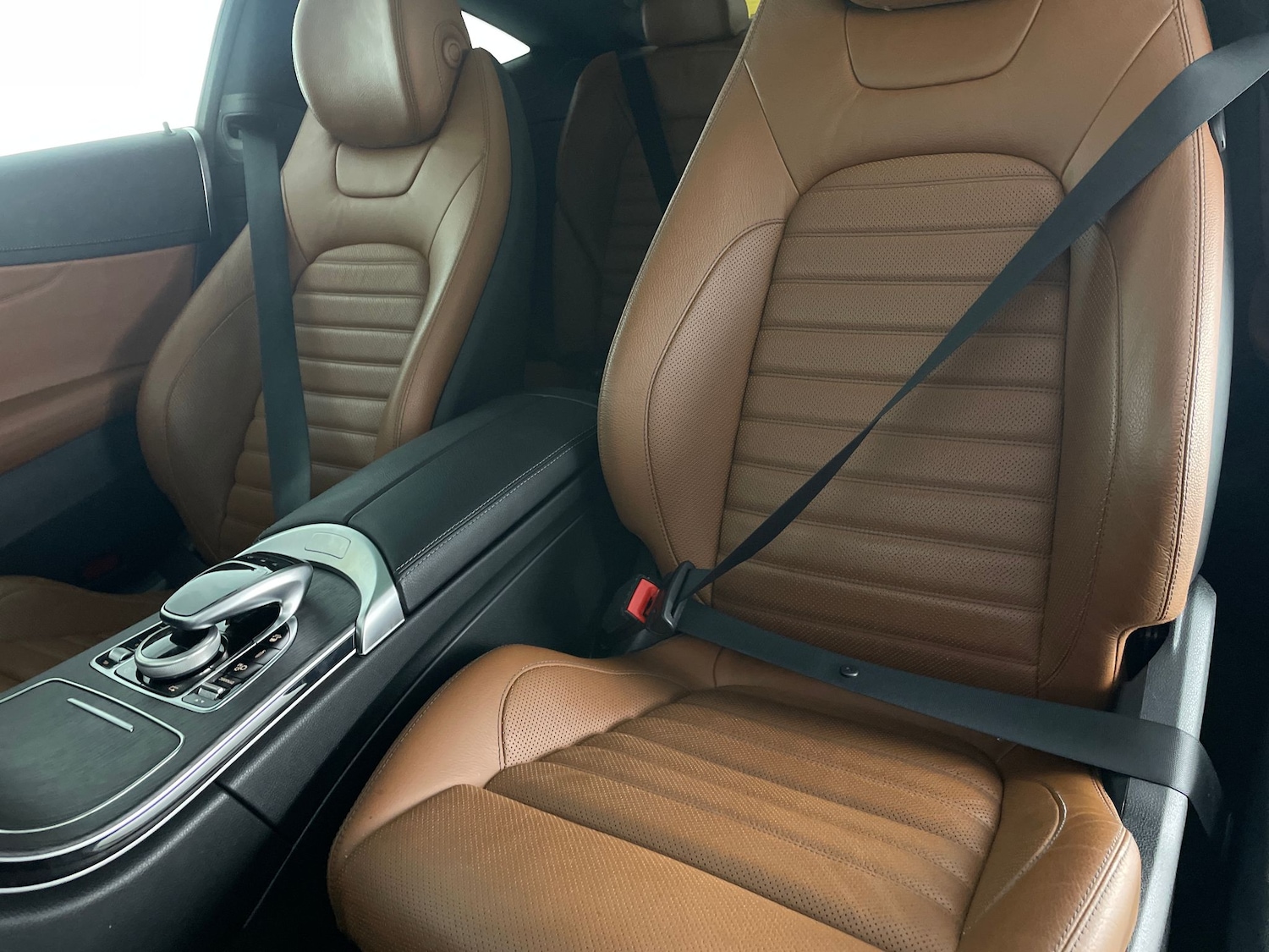 Used Mercedes-Benz C Class 2019 for sale - 76722572: Photo 8