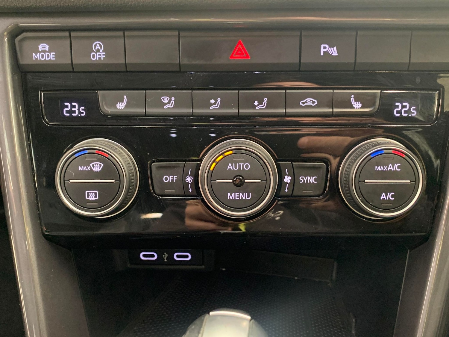 Used Volkswagen T-Roc 2021 for sale - 76879157: Photo 18