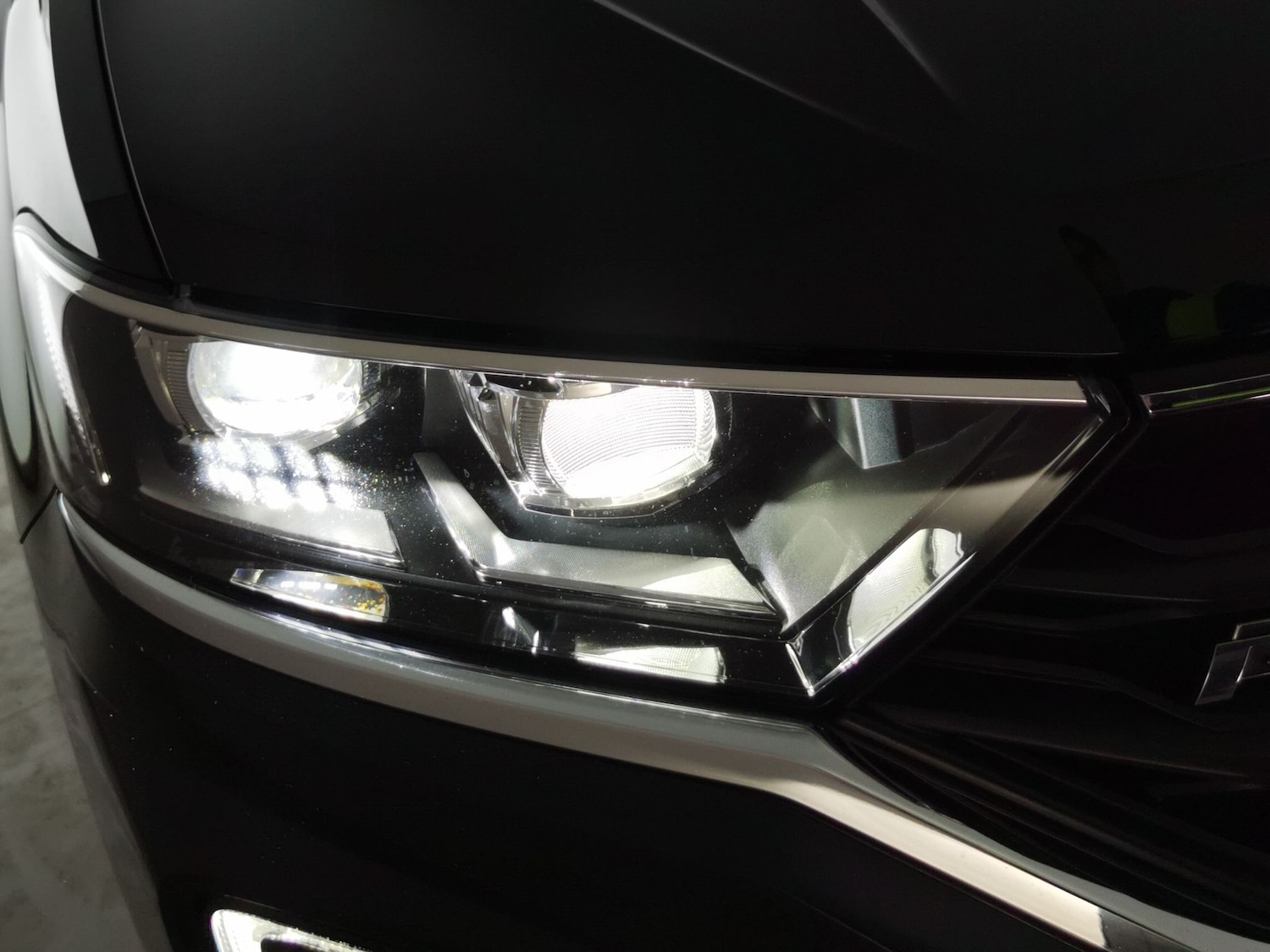 Used Volkswagen T-Roc 2021 for sale - 76879157: Photo 25