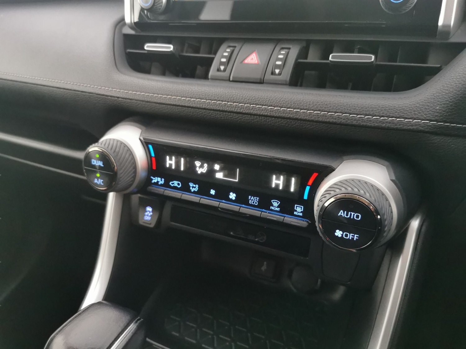 Used Toyota RAV4 2021 for sale - 76736286: Photo 19