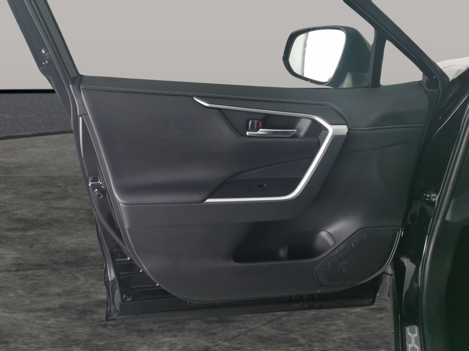 Used Toyota RAV4 2021 for sale - 76736286: Photo 24