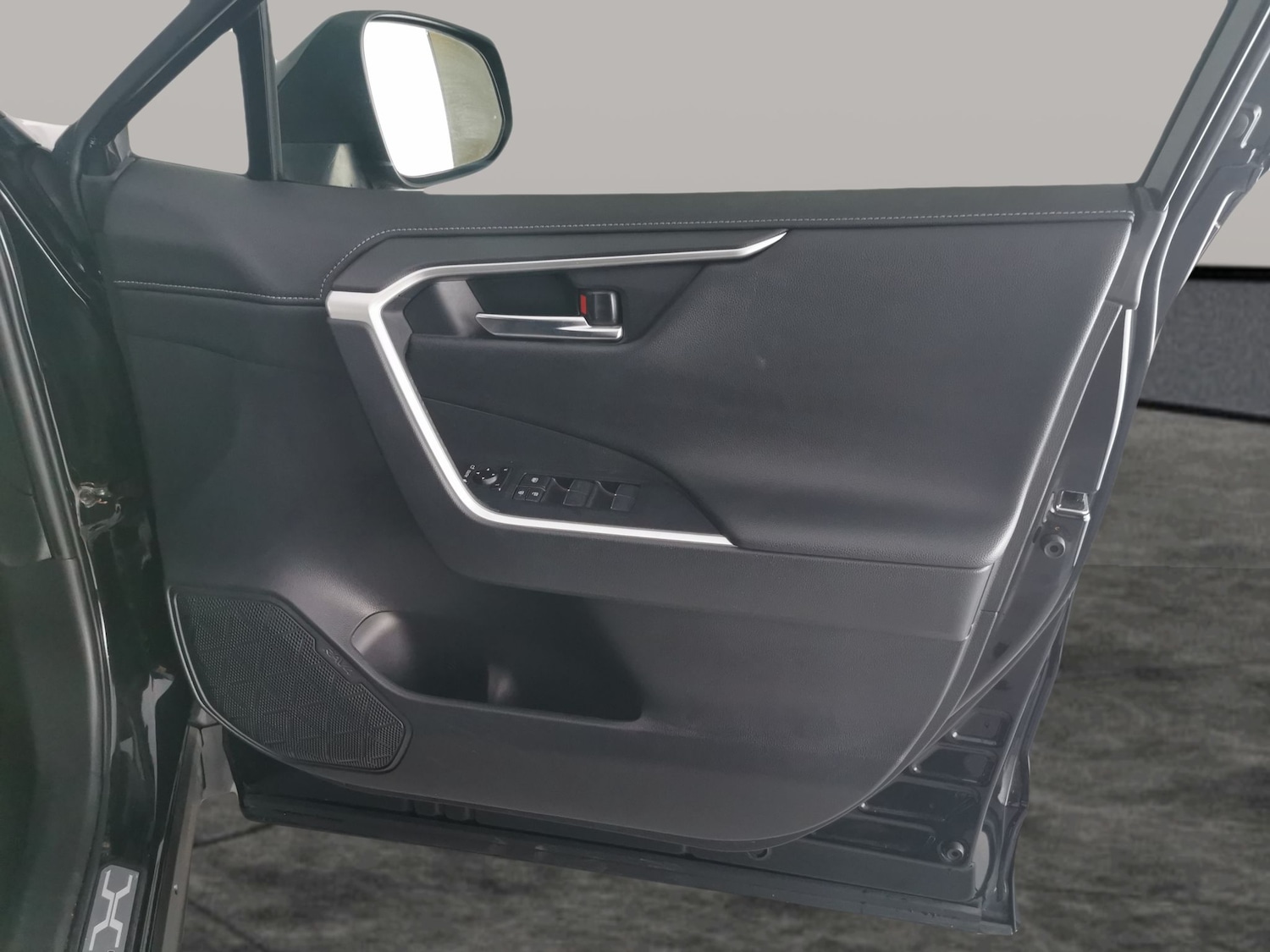 Used Toyota RAV4 2021 for sale - 76736286: Photo 28