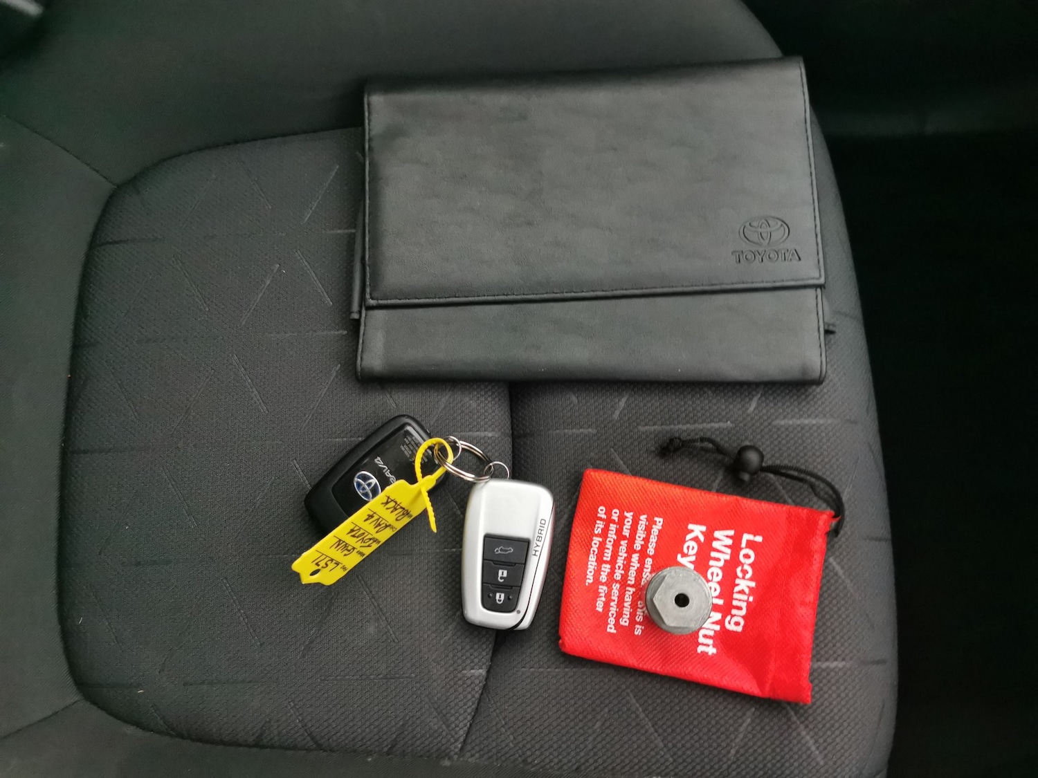 Used Toyota RAV4 2021 for sale - 76736286: Photo 29