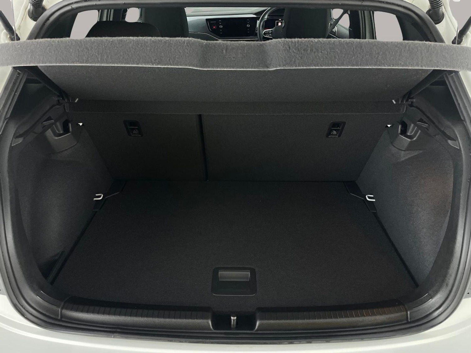 Used Volkswagen Polo 2023 for sale - 77730581: Photo 32