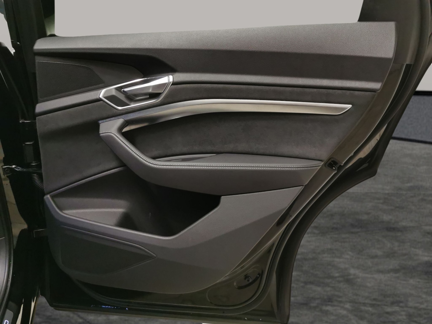 Used Audi e-tron 2023 for sale - 78199738: Photo 35