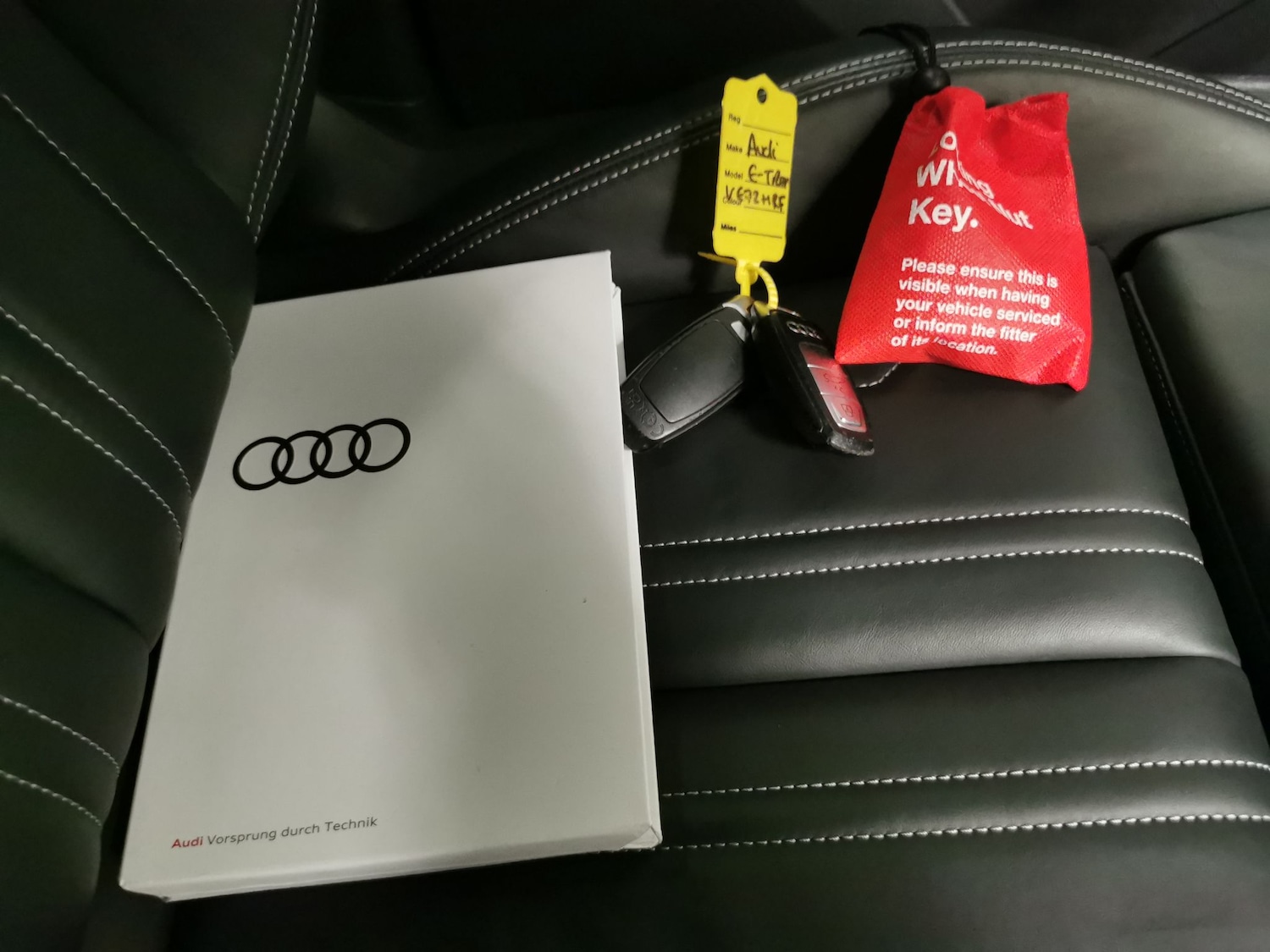 Used Audi e-tron 2023 for sale - 78199738: Photo 38