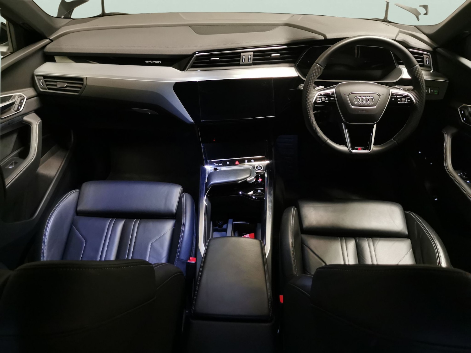 Used Audi e-tron 2023 for sale - 78199738: Photo 8