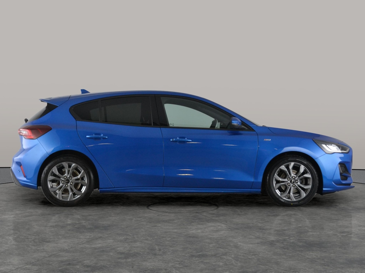Used Ford Focus 2023 for sale - 77020040: Photo 11