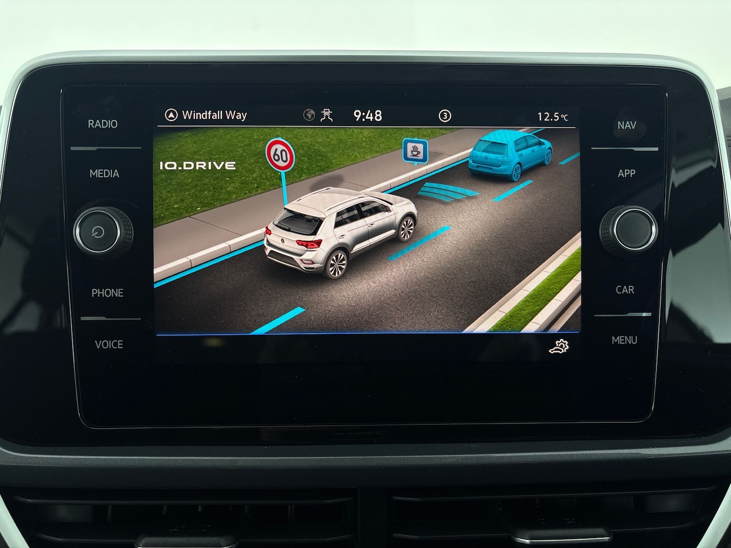 Used Volkswagen T-Roc for sale - 77245969: Photo 13