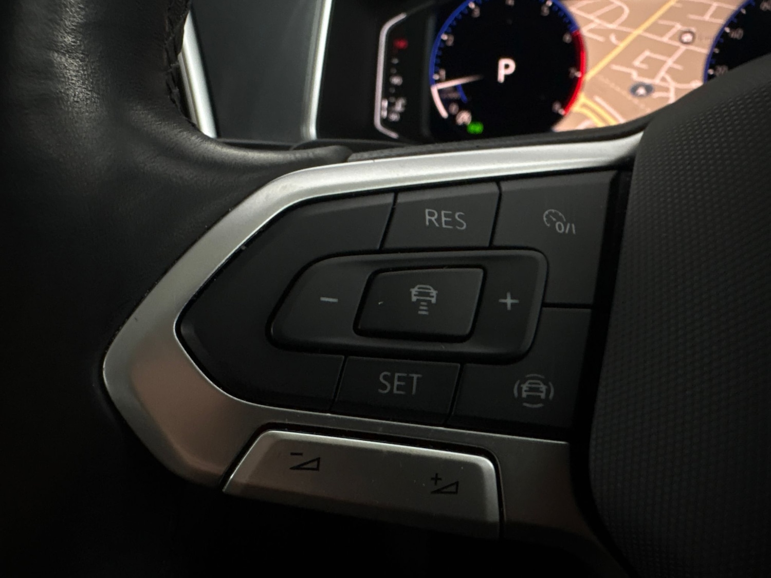 Used Volkswagen T-Roc for sale - 77245969: Photo 16