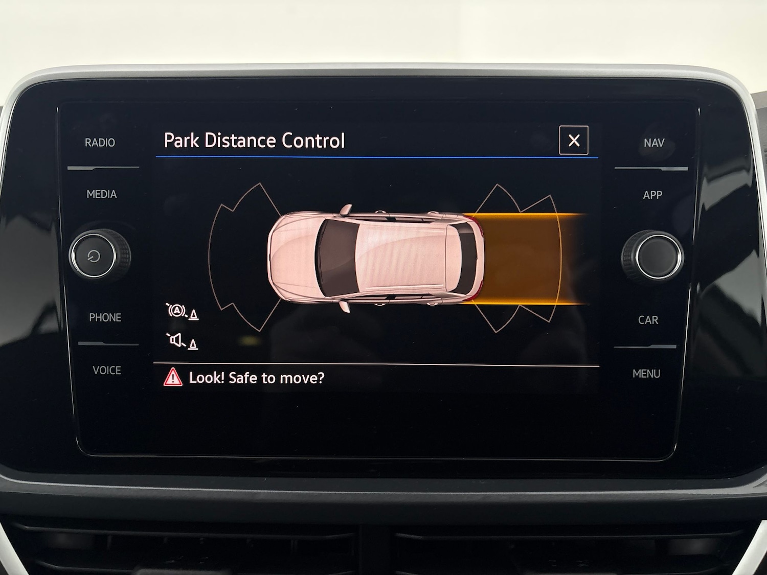 Used Volkswagen T-Roc for sale - 77245969: Photo 19