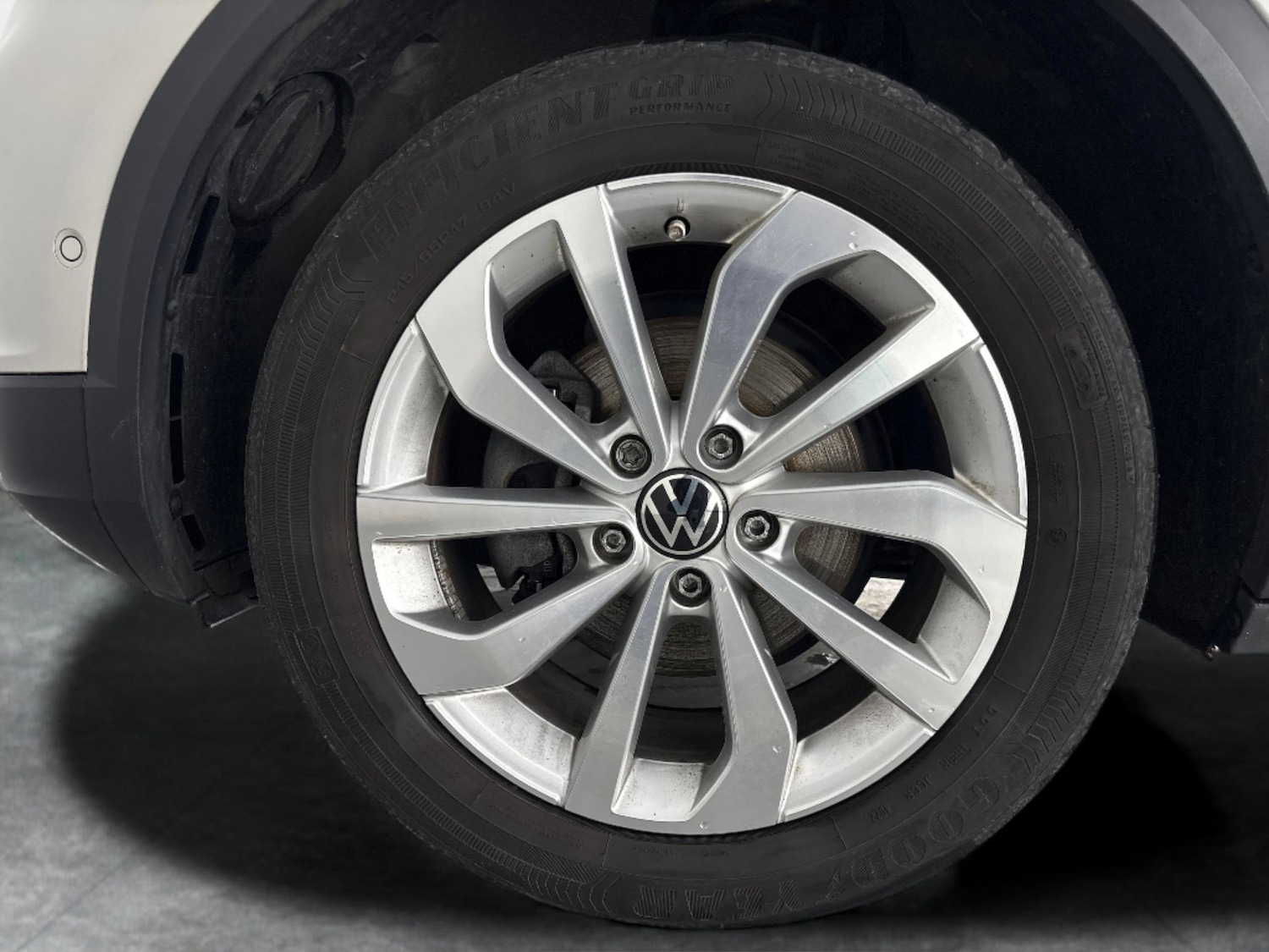 Used Volkswagen T-Roc for sale - 77245969: Photo 24