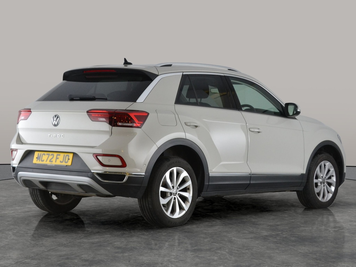Used Volkswagen T-Roc for sale - 77245969: Photo 9