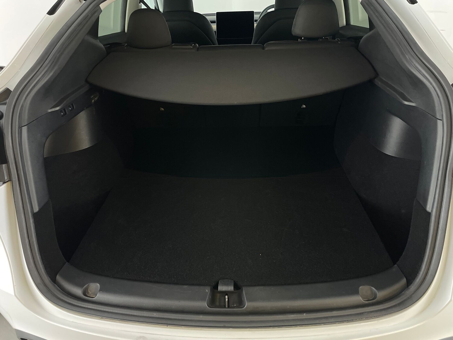 Used Tesla Model Y 2022 for sale - 77354105: Photo 42