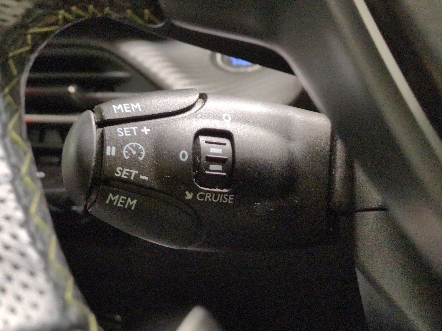 Used Peugeot 2008 2022 for sale - 77899145: Photo 21