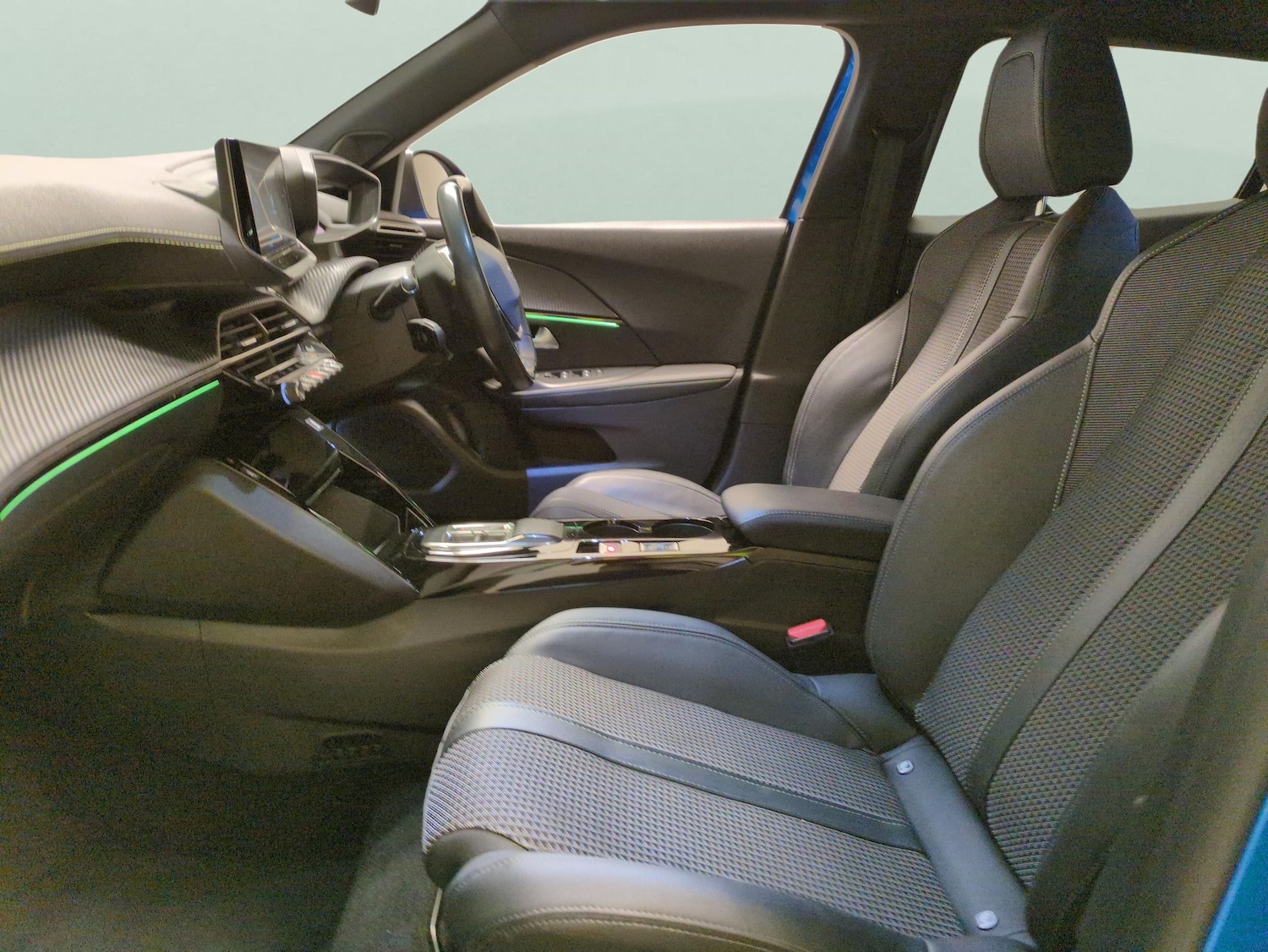 Used Peugeot 2008 2022 for sale - 77899145: Photo 4