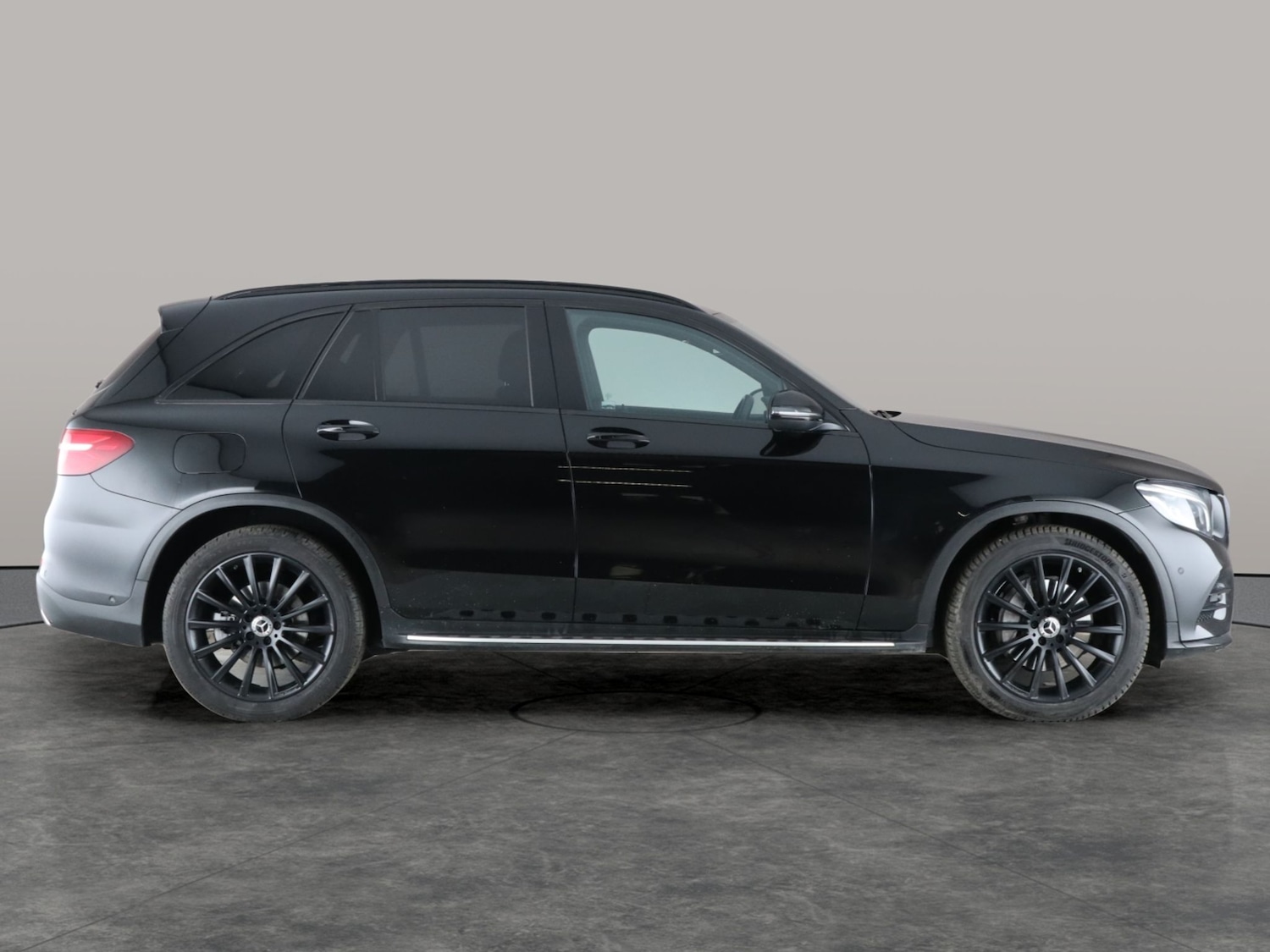 Used Mercedes-Benz GLC 2018 for sale - 76668593: Photo 10