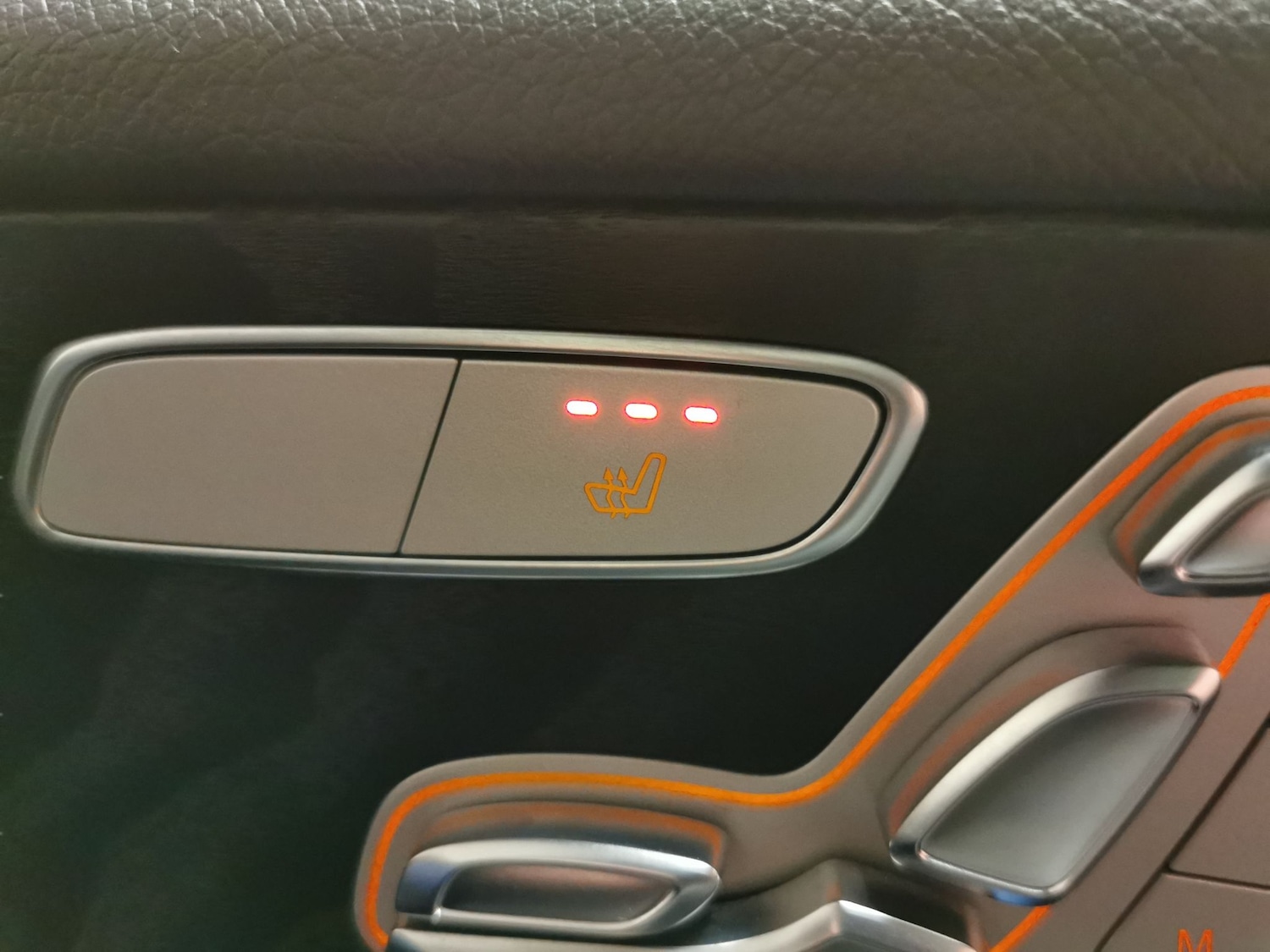 Used Mercedes-Benz GLC 2018 for sale - 76668593: Photo 17