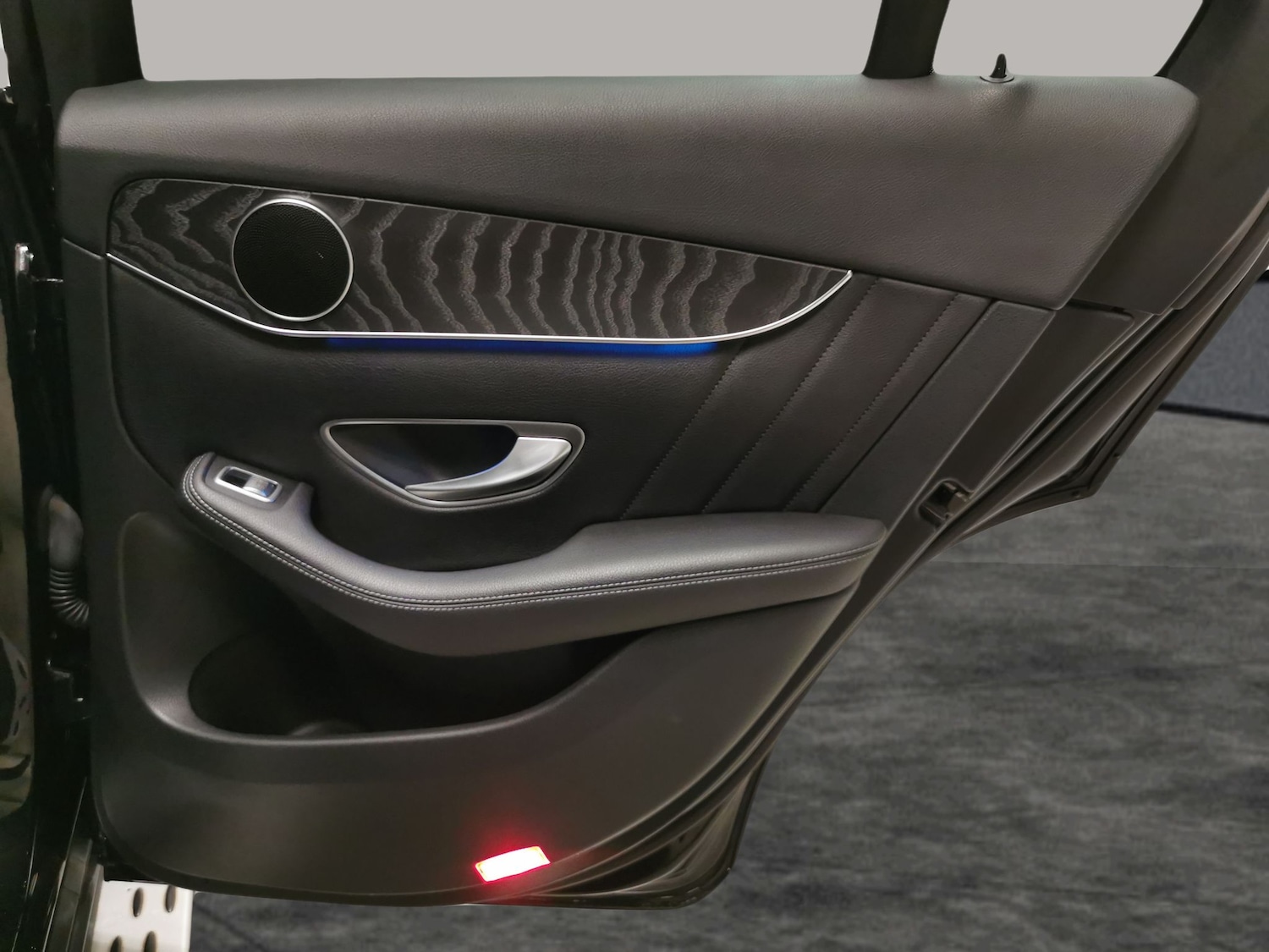 Used Mercedes-Benz GLC 2018 for sale - 76668593: Photo 27