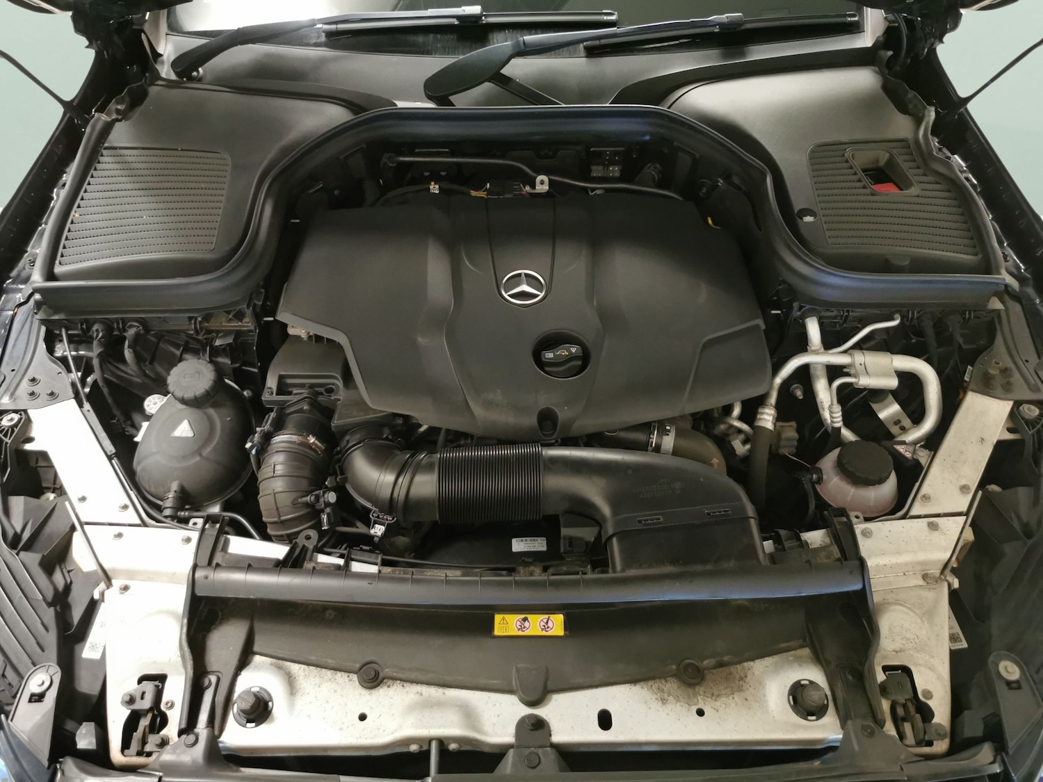 Used Mercedes-Benz GLC 2018 for sale - 76668593: Photo 30