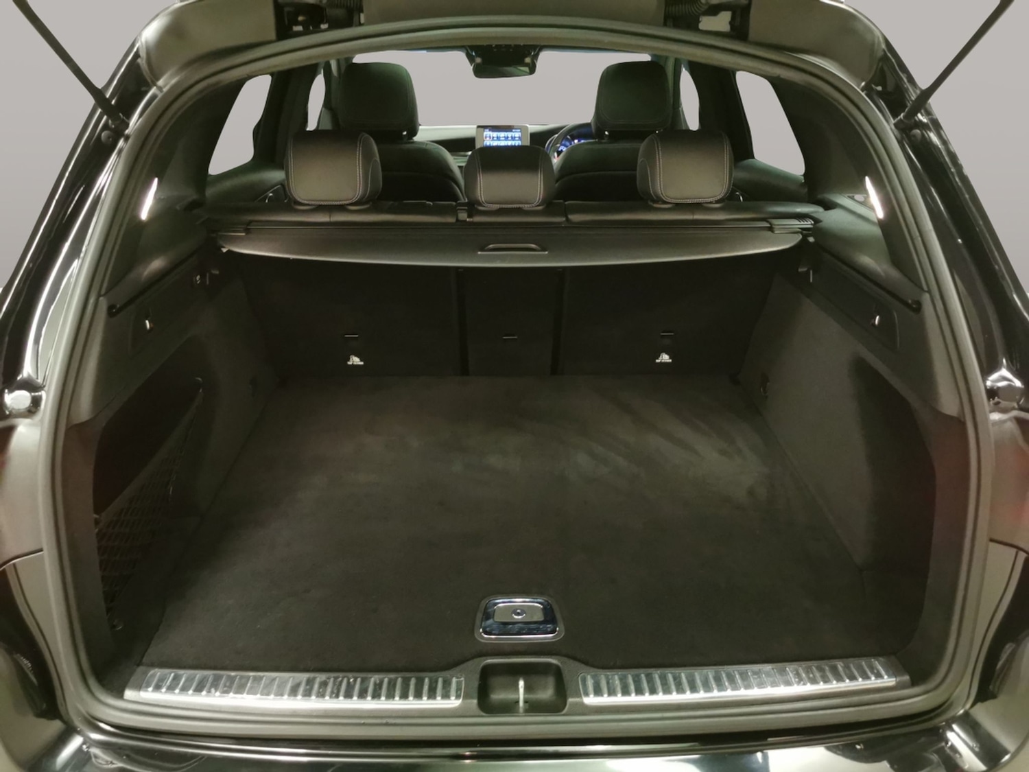 Used Mercedes-Benz GLC 2018 for sale - 76668593: Photo 31