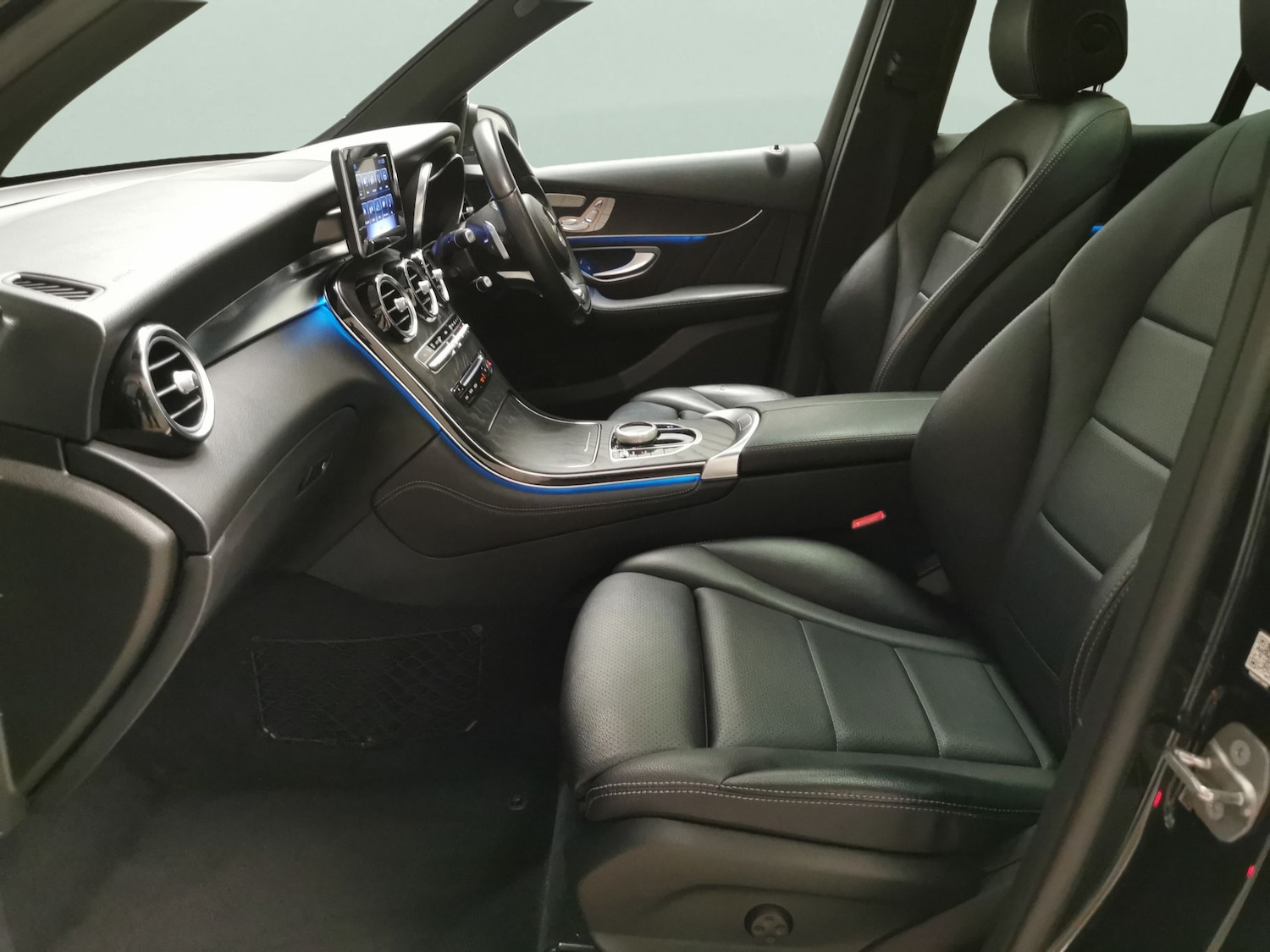 Used Mercedes-Benz GLC 2018 for sale - 76668593: Photo 4