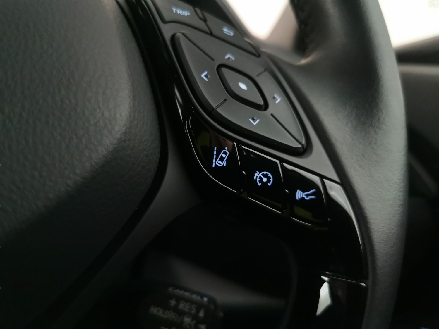 Used Toyota C-HR 2023 for sale - 78180694: Photo 17