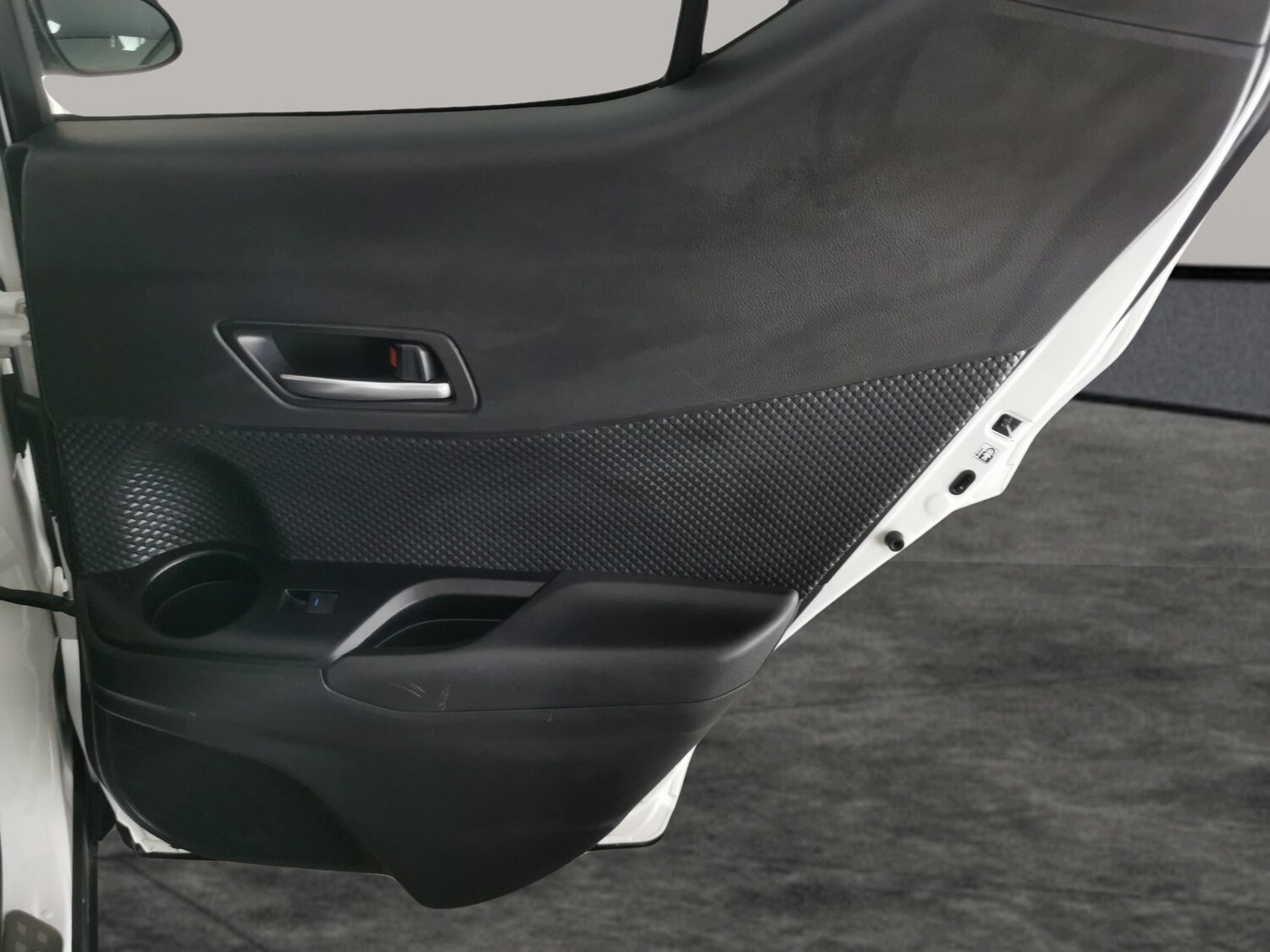 Used Toyota C-HR 2023 for sale - 78180694: Photo 24