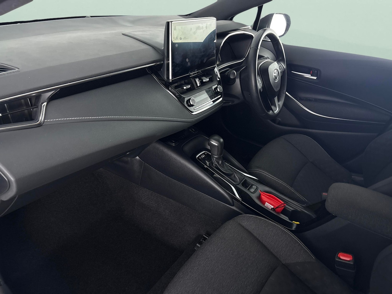 Used Toyota Corolla 2024 for sale - 76413130: Photo 4